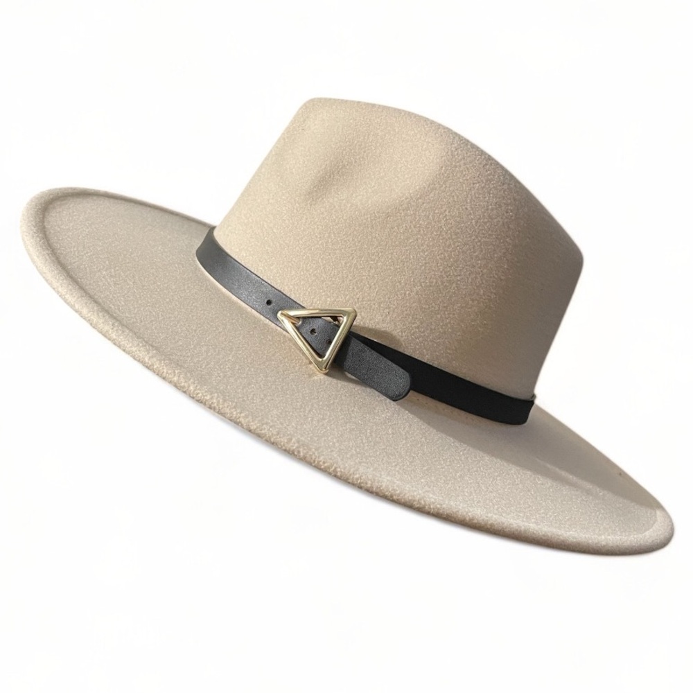 Chic Beige Fedora with Black Accent